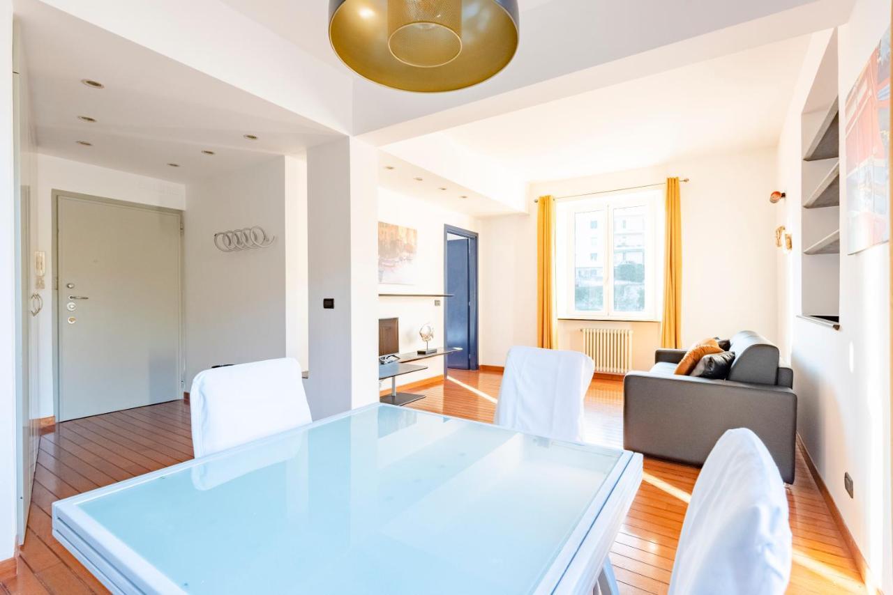 Апартаменты Joivy Modern Flat Next To The Sea Генуя Экстерьер фото