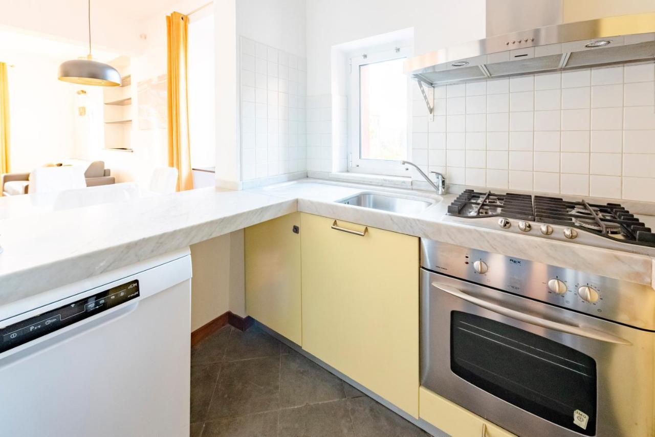 Апартаменты Joivy Modern Flat Next To The Sea Генуя Экстерьер фото